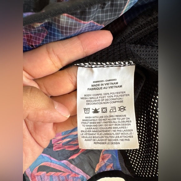 Nike Lightweight Windbreaker Jacket Size L Black Purple Logo Print - Picture 5 of 10